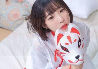 高清记录了Kang Inkyung的纯白，作品集里的每一帧都像是在淡淡讲述着纯粹的平静。